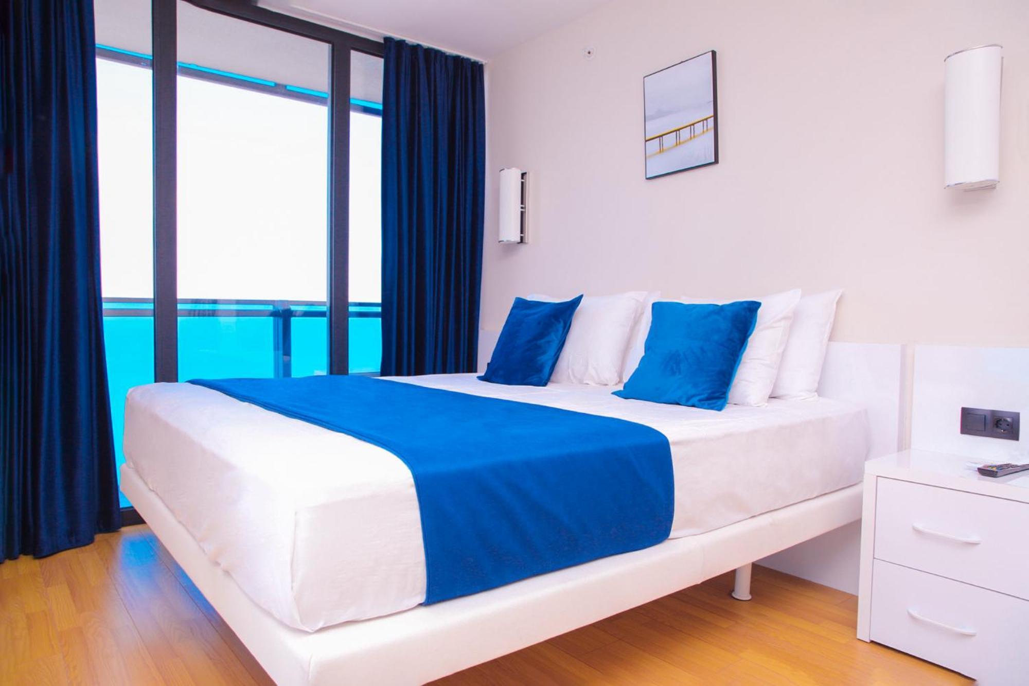Relax And Unwind Premier Sea View Aparthotel In Batumi Exterior foto