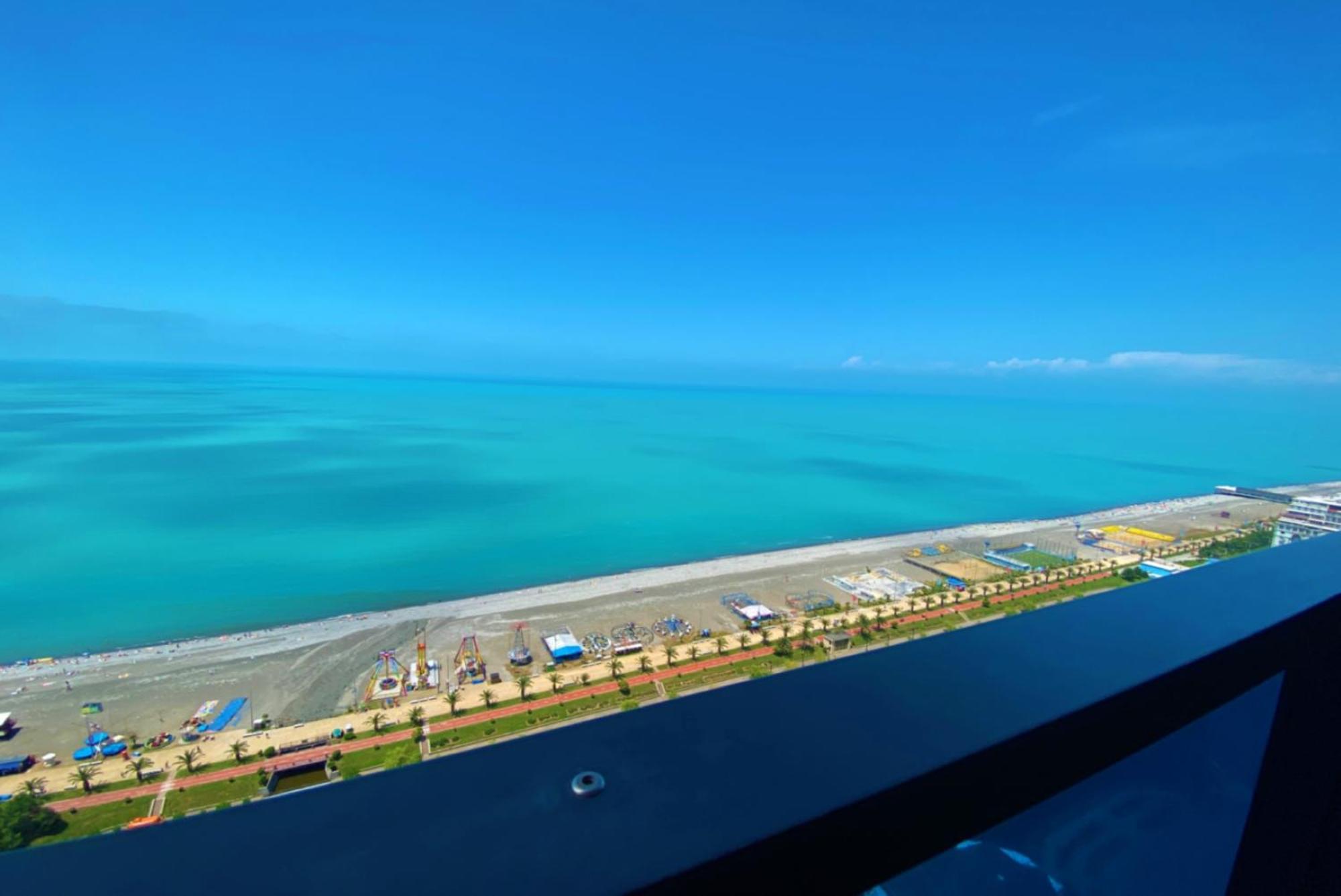 Relax And Unwind Premier Sea View Aparthotel In Batumi Exterior foto