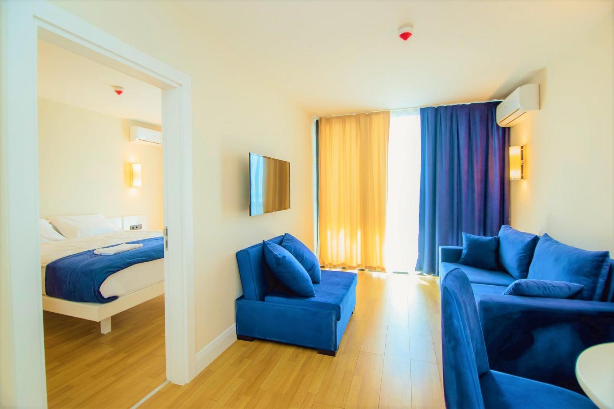 Relax And Unwind Premier Sea View Aparthotel In Batumi Exterior foto