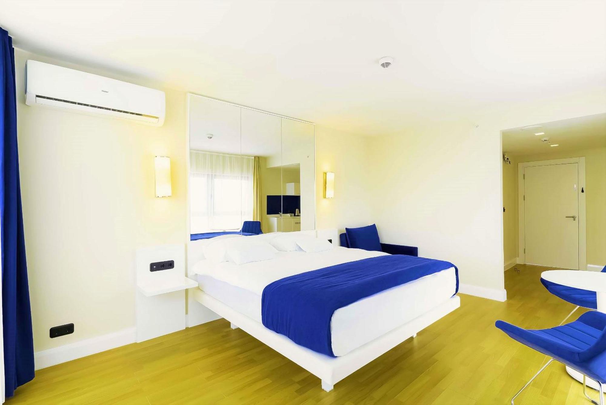 Relax And Unwind Premier Sea View Aparthotel In Batumi Exterior foto