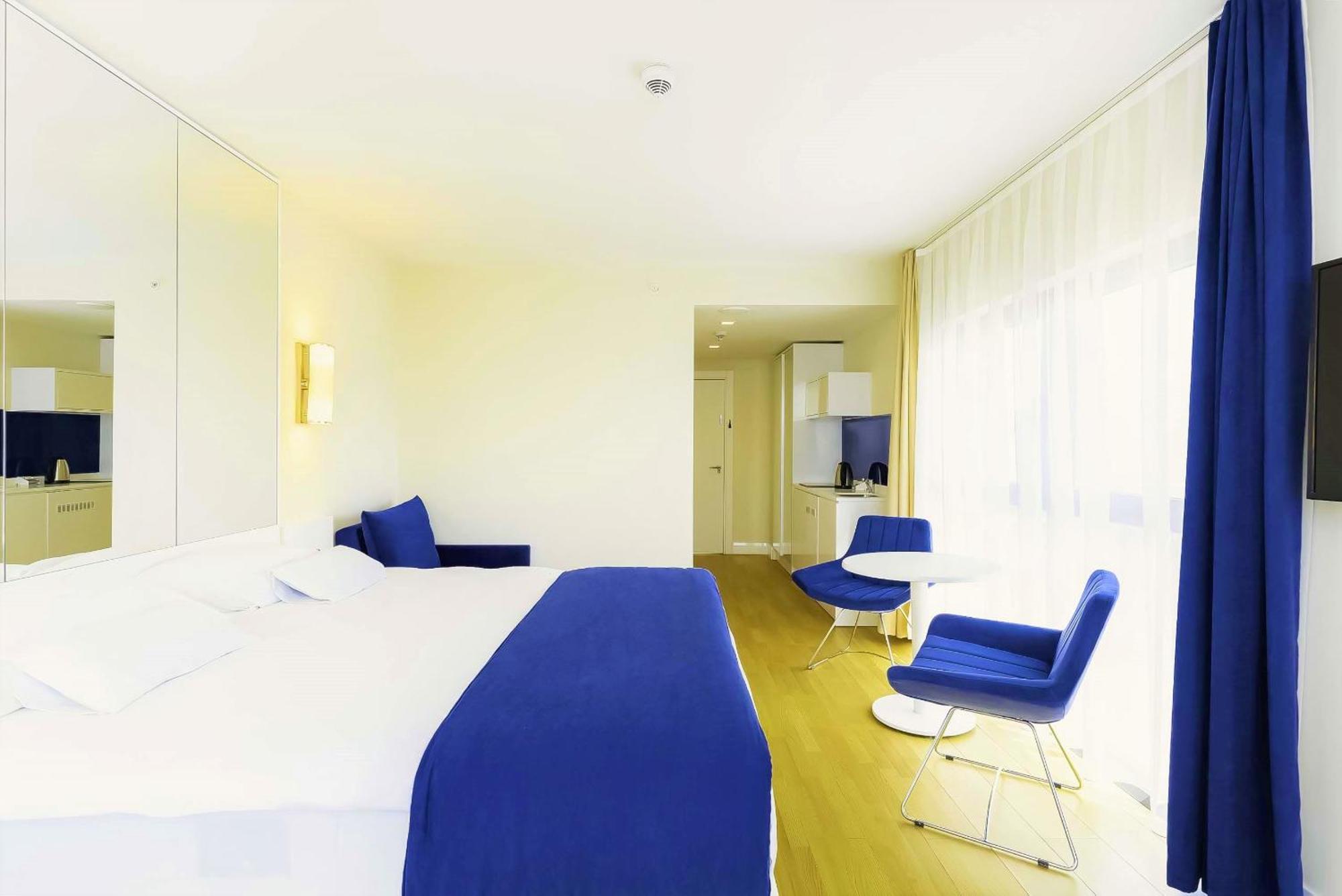 Relax And Unwind Premier Sea View Aparthotel In Batumi Exterior foto